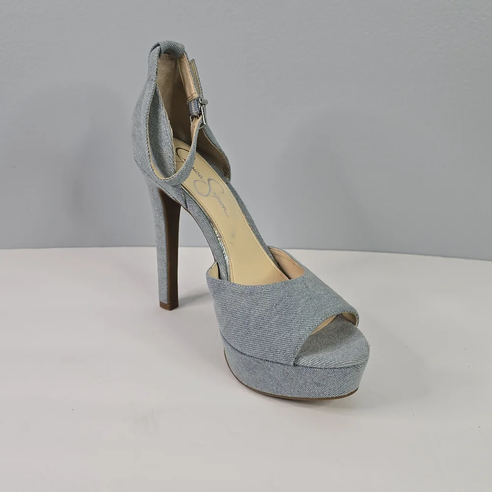 NWOT Jessica Simpson Beeya Light Denim Platform Sandals